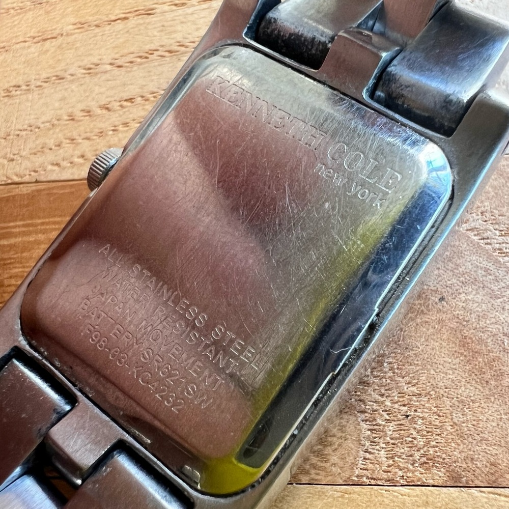 Kenneth Cole New York ladies rectangular silver tone dress watch NEW BATTERY - Picture 6 of 8
